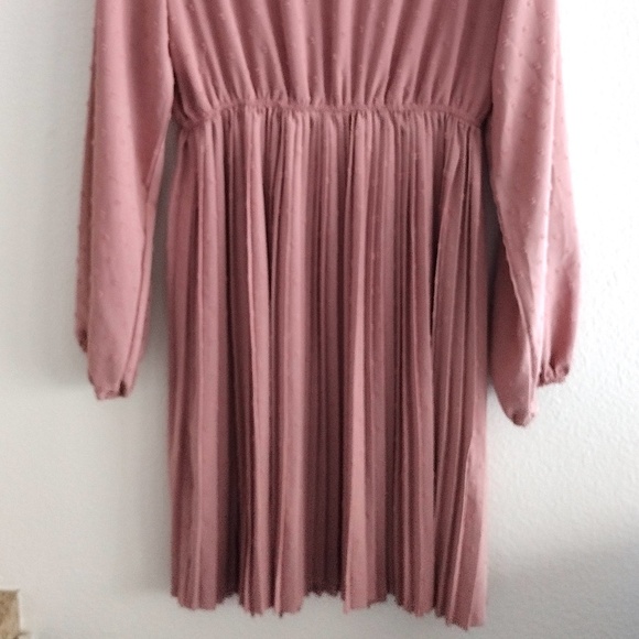 SHEIN Women's Medium Dusty Pink Pleated Unity Solid Swiss Dot A-line Vneck Dress - Picture 11 of 11